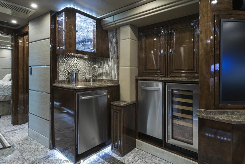 2016 Prevost Outlaw H3-45 For Sale