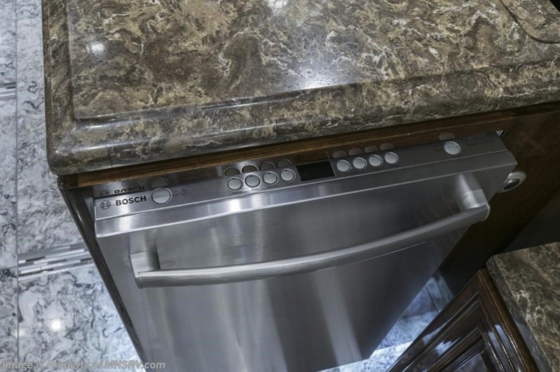 2016 Prevost Outlaw H3-45 For Sale