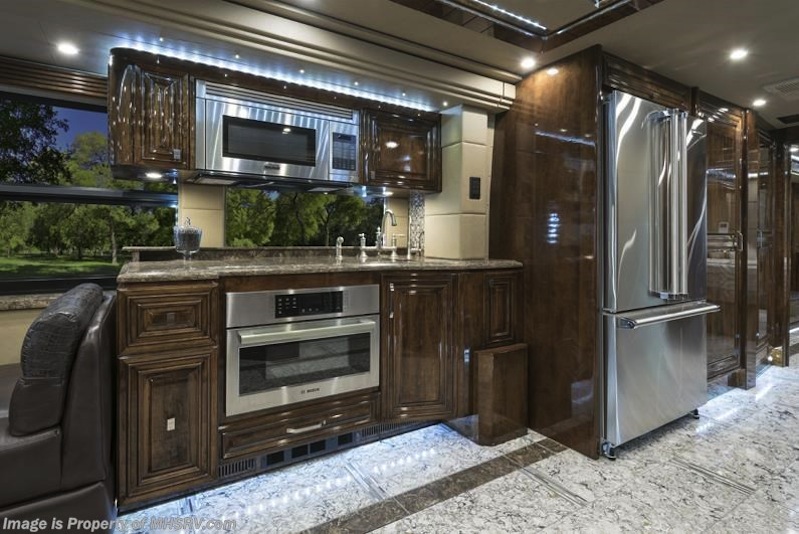 2016 Prevost Outlaw H3-45 For Sale