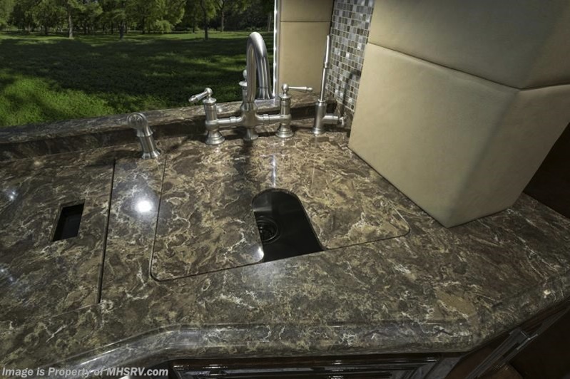 2016 Prevost Outlaw H3-45 For Sale