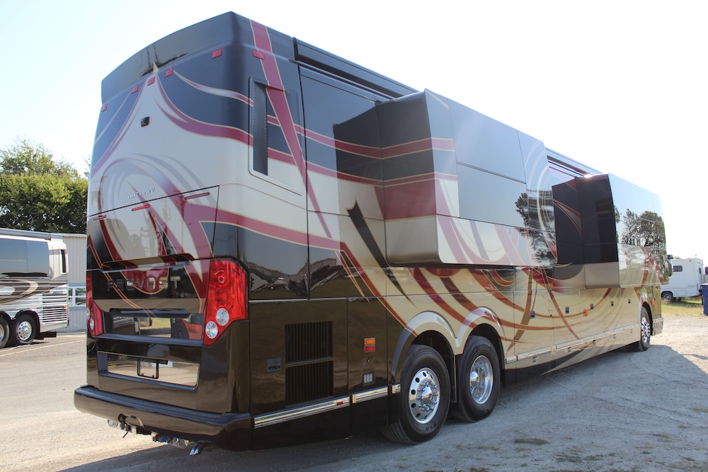 2016 Prevost Outlaw H3-45 For Sale