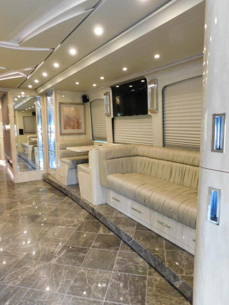 2016 Prevost Star H3-45 For Sale