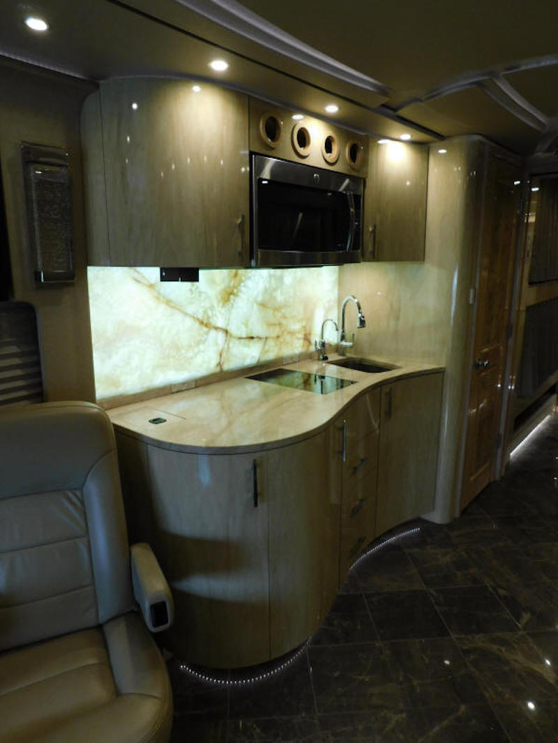 2016 Prevost Star H3-45 For Sale