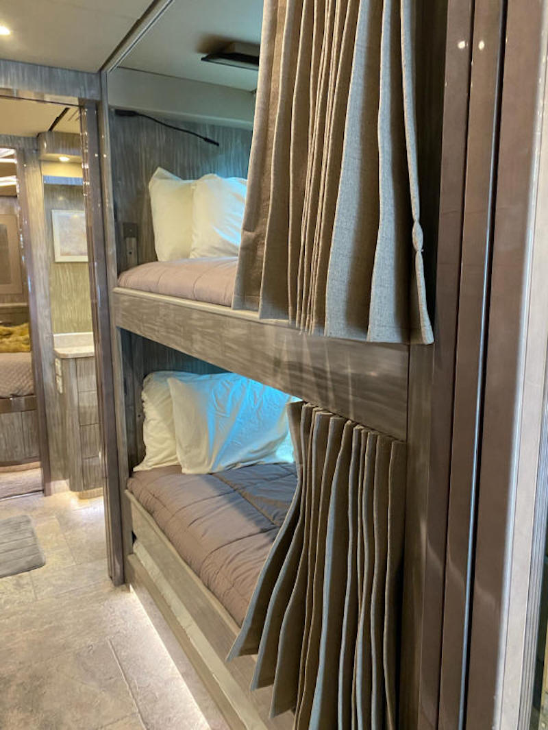 2016 Prevost Star XLII For Sale