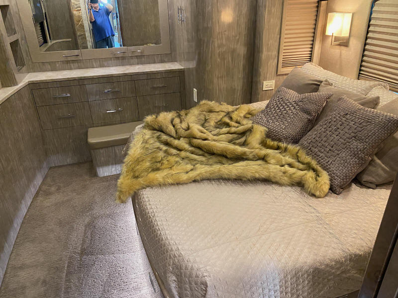 2016 Prevost Star XLII For Sale