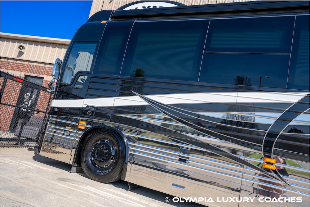 2017 Prevost Emerald X3 For Sale