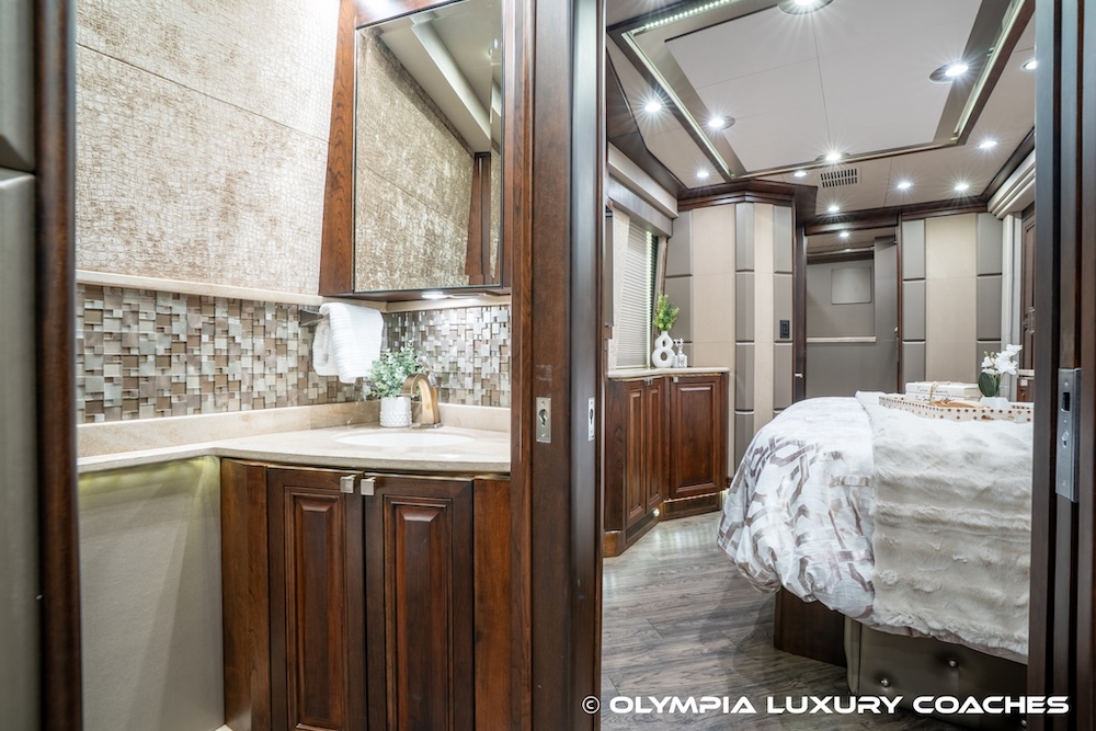 2017 Prevost Emerald X3 For Sale