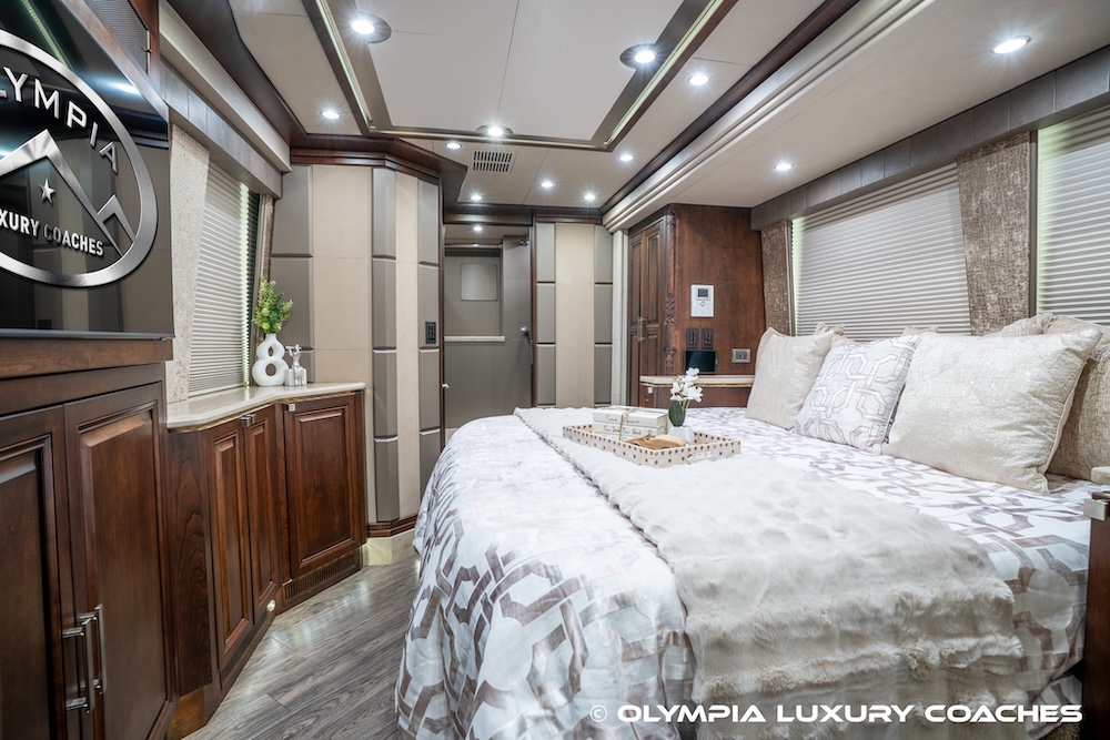 2017 Prevost Emerald X3 For Sale