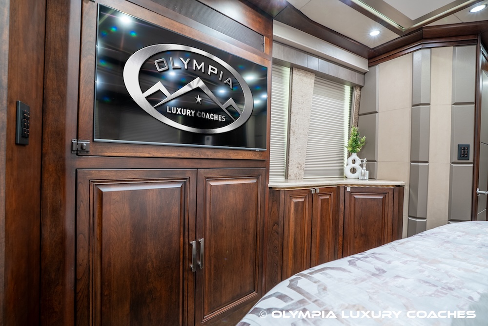 2017 Prevost Emerald X3 For Sale