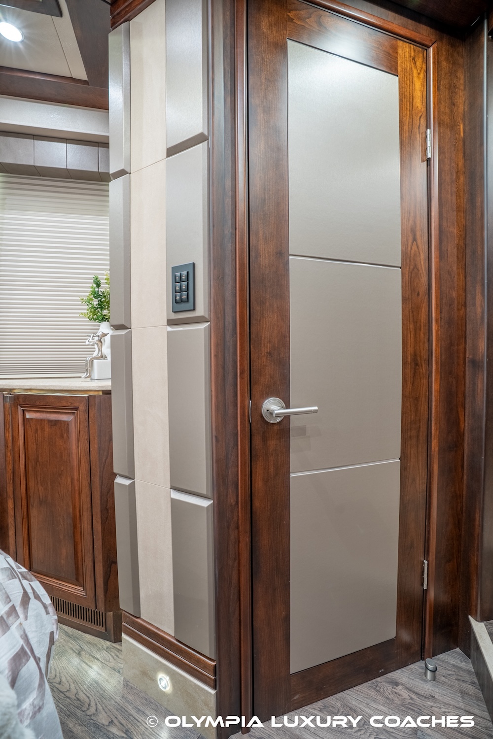 2017 Prevost Emerald X3 For Sale