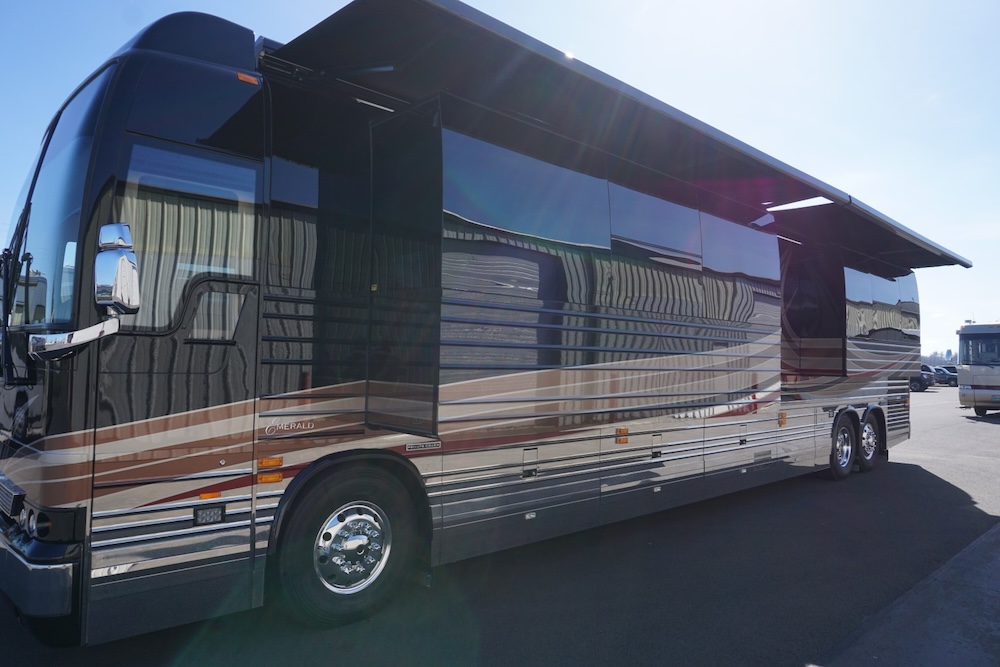 2017 Prevost Emerald X3 For Sale