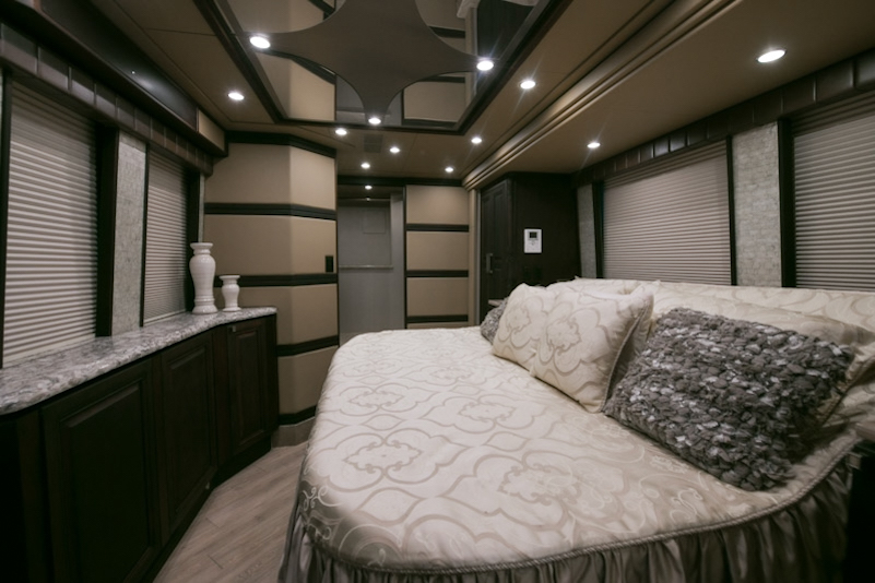 2017 Prevost Emerald X3 For Sale