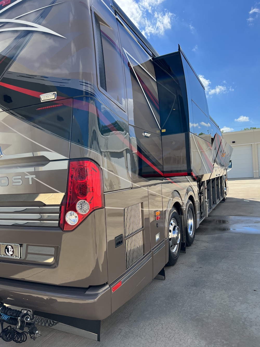 2017 Prevost Liberty H3-45 For Sale