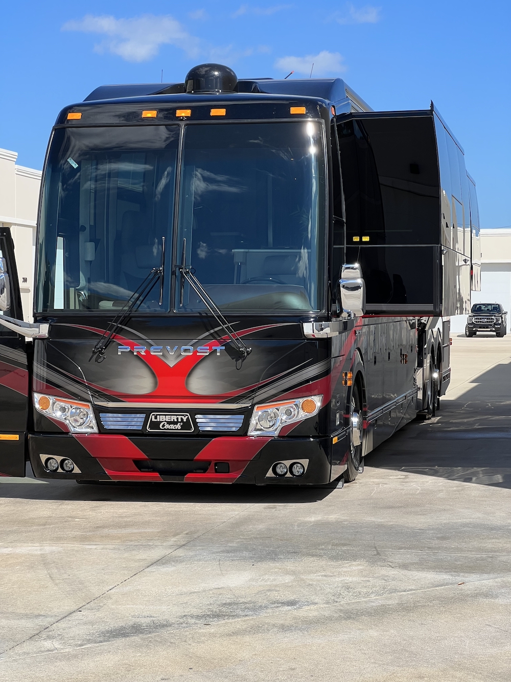 2017 Prevost Liberty H3-45 For Sale