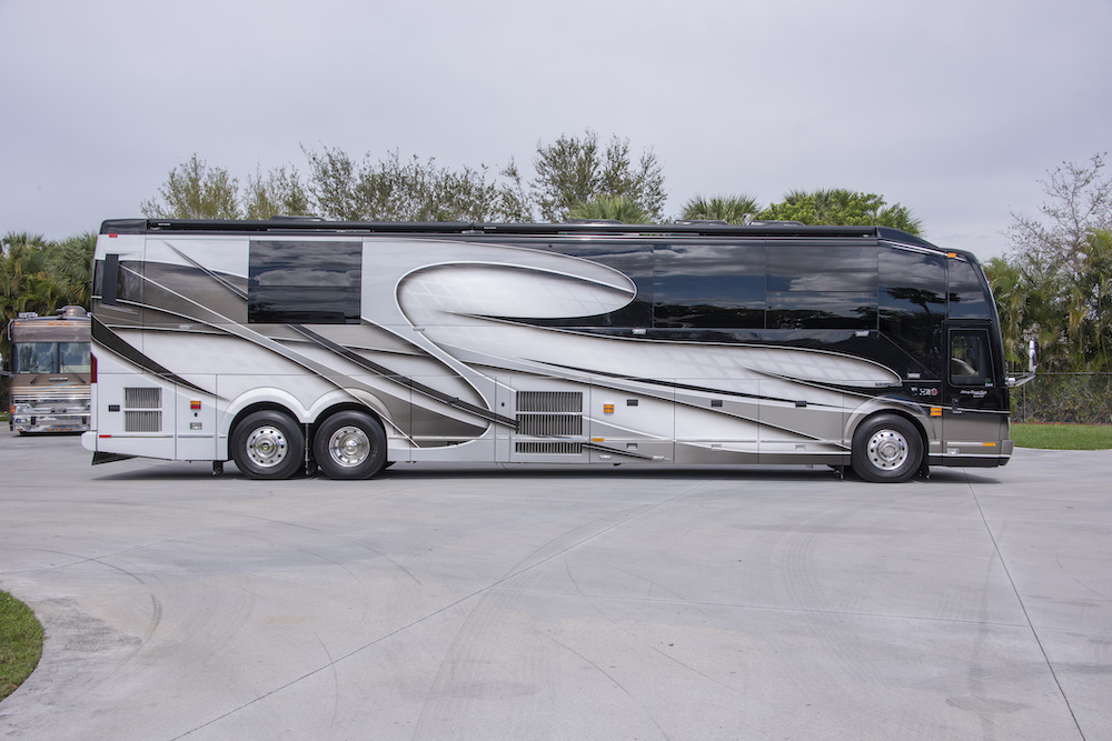 2017 Prevost Liberty H3-45 For Sale