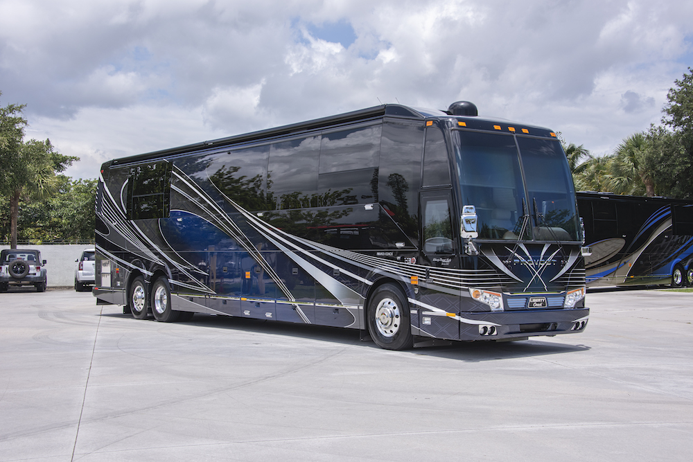 2017 Prevost Liberty H3-45 For Sale