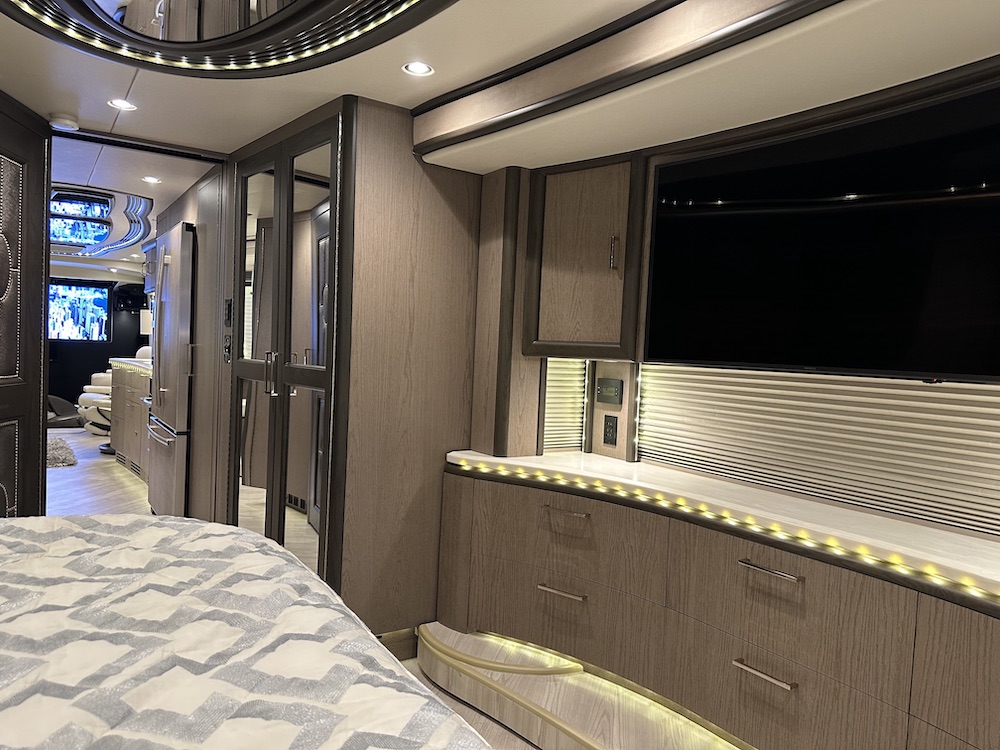 2017 Prevost Liberty H3-45 For Sale