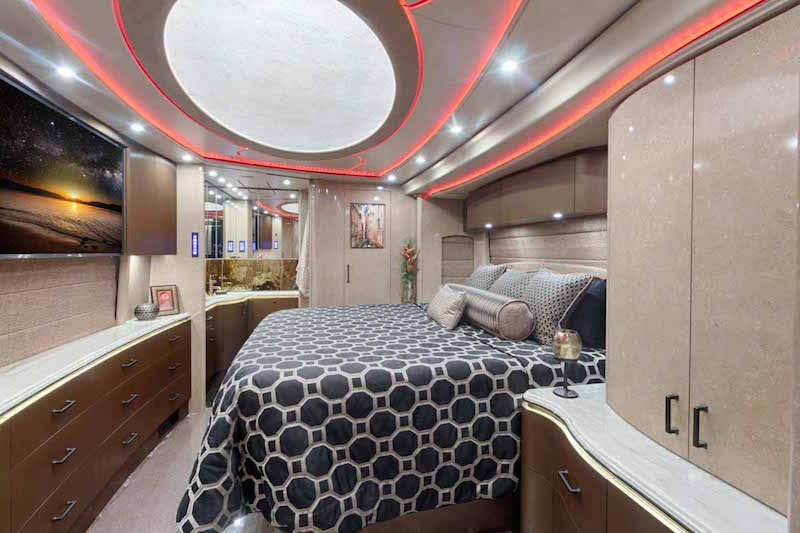 2017 Prevost Marathon H3-45 For Sale