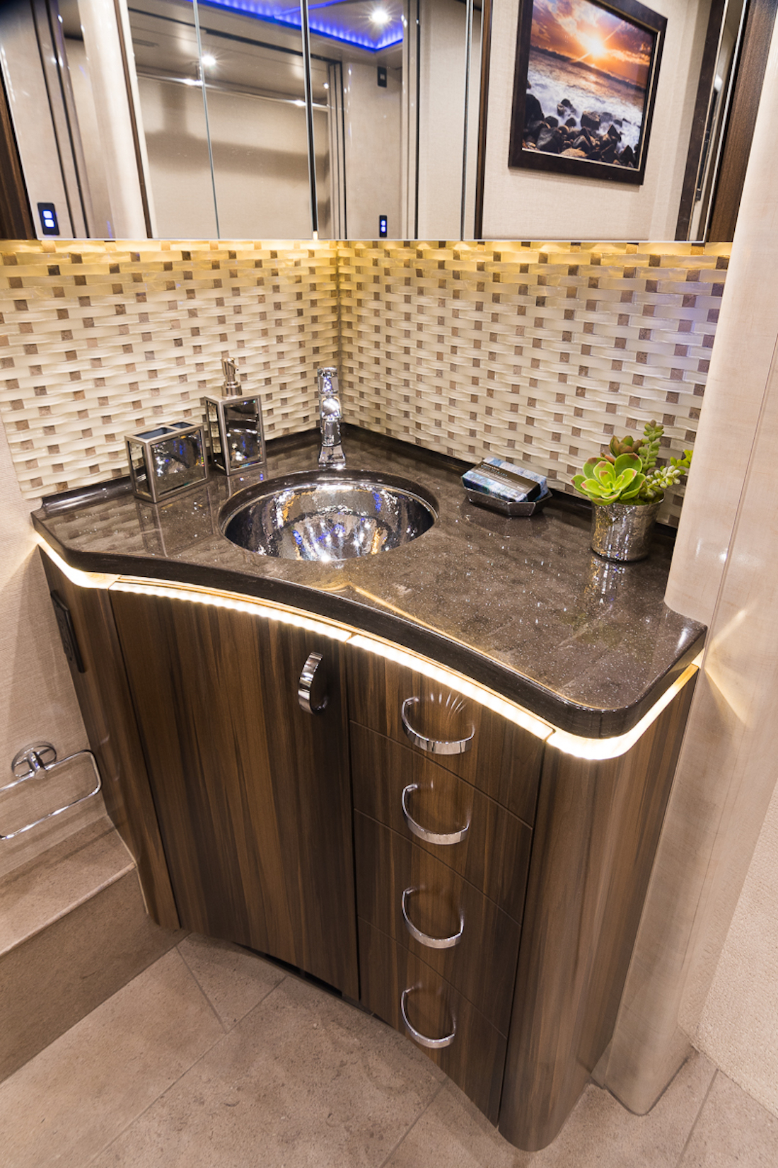 2017 Prevost Marathon H3-45 For Sale