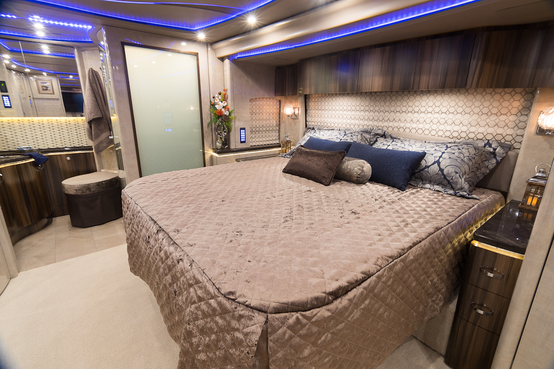 2017 Prevost Marathon H3-45 For Sale