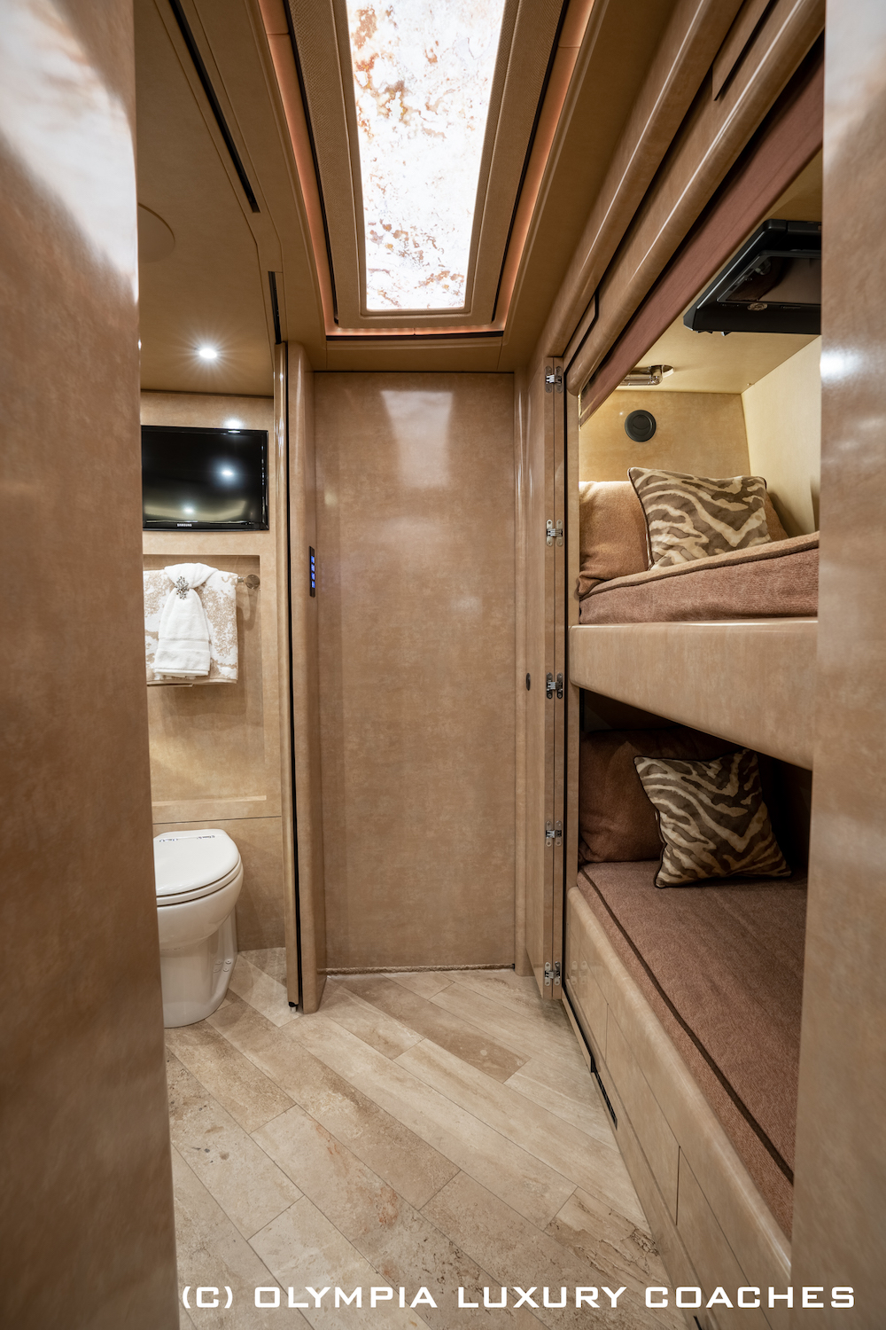 2017 Prevost Marathon H3-45 For Sale