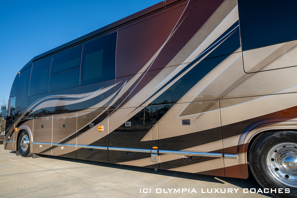 2017 Prevost Marathon H3-45 For Sale