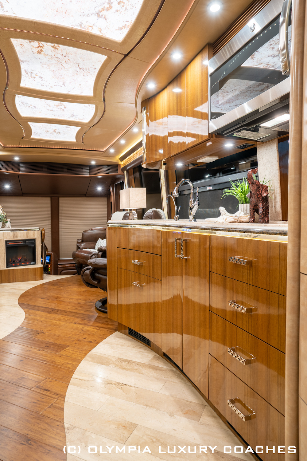 2017 Prevost Marathon H3-45 For Sale