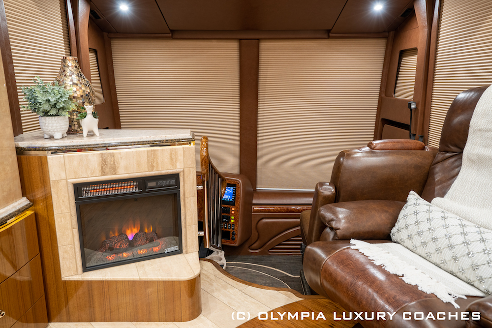 2017 Prevost Marathon H3-45 For Sale