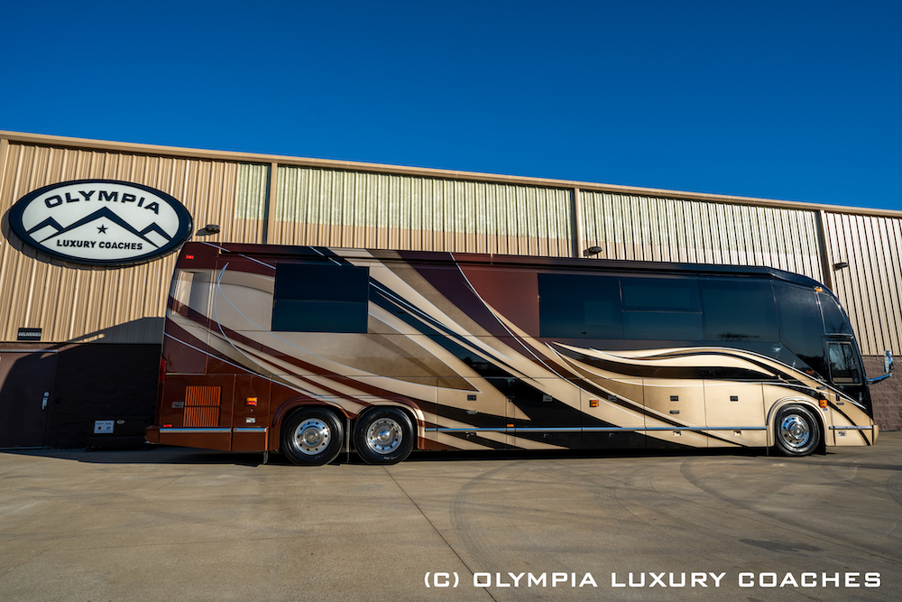 2017 Prevost Marathon H3-45 For Sale