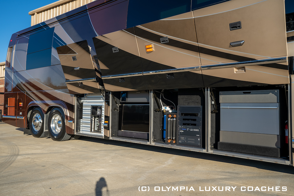 2017 Prevost Marathon H3-45 For Sale