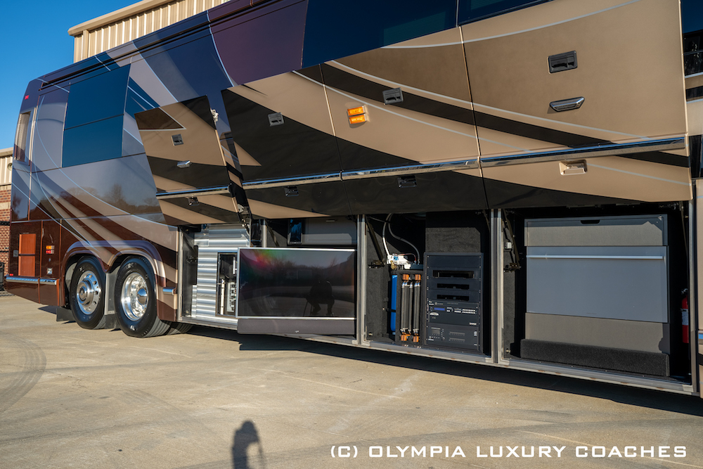 2017 Prevost Marathon H3-45 For Sale