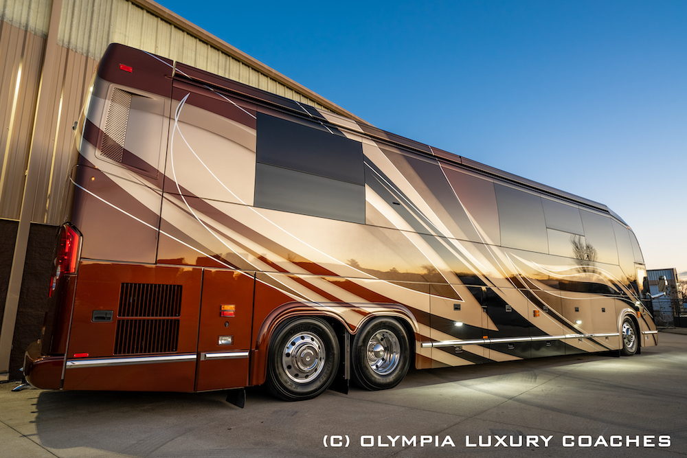 2017 Prevost Marathon H3-45 For Sale