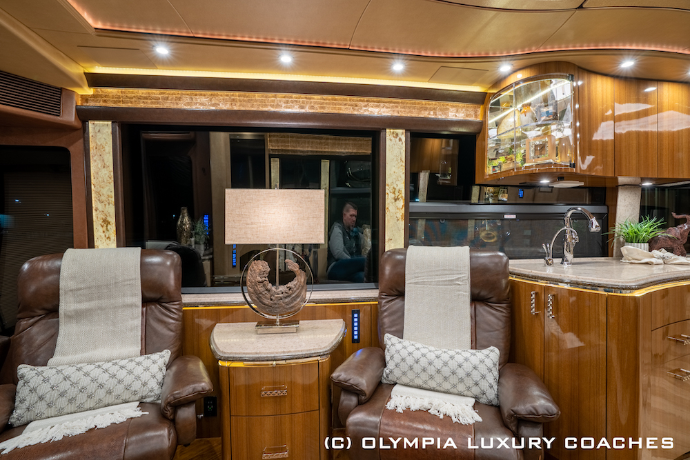 2017 Prevost Marathon H3-45 For Sale