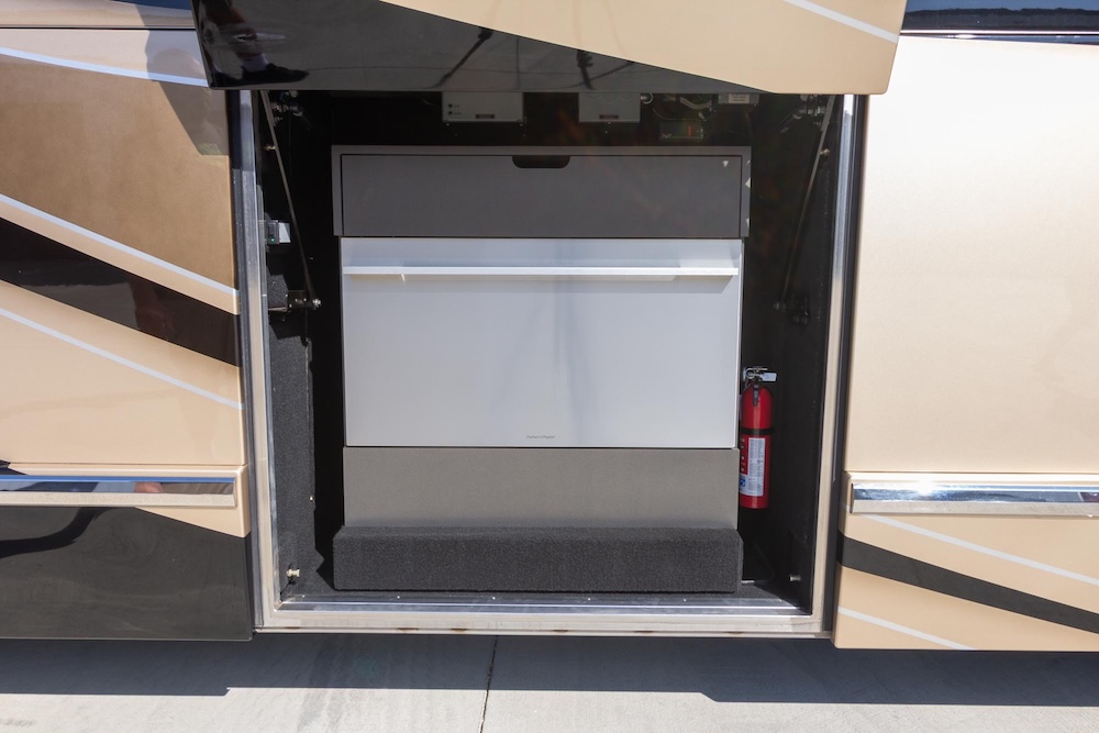 2017 Prevost Marathon H3-45 For Sale