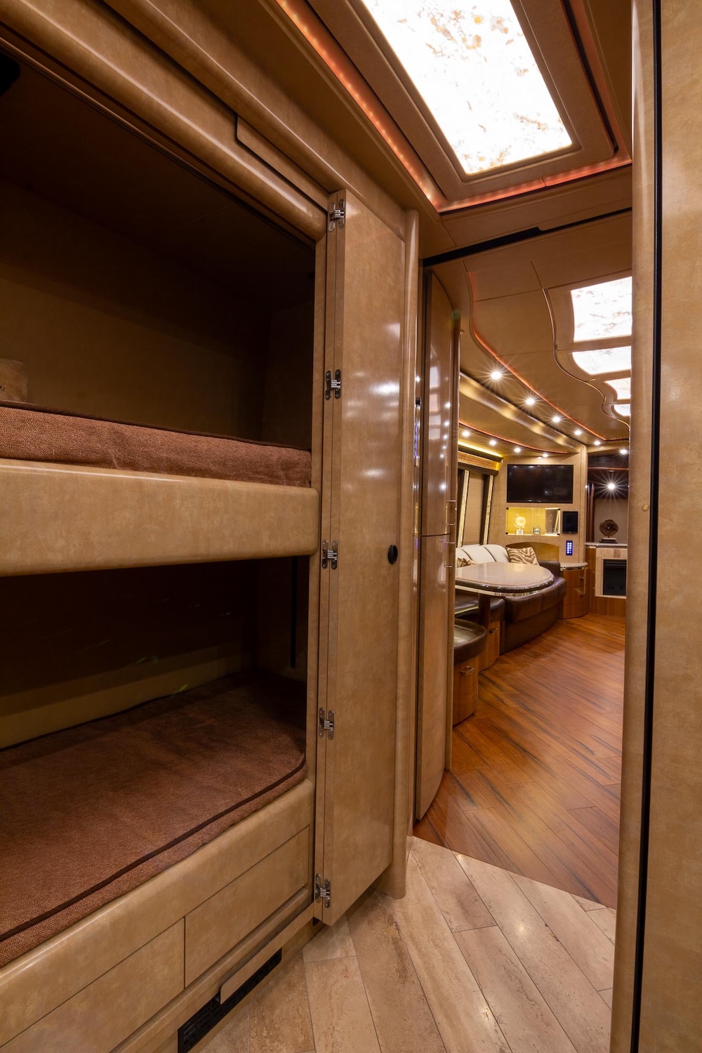 2017 Prevost Marathon H3-45 For Sale