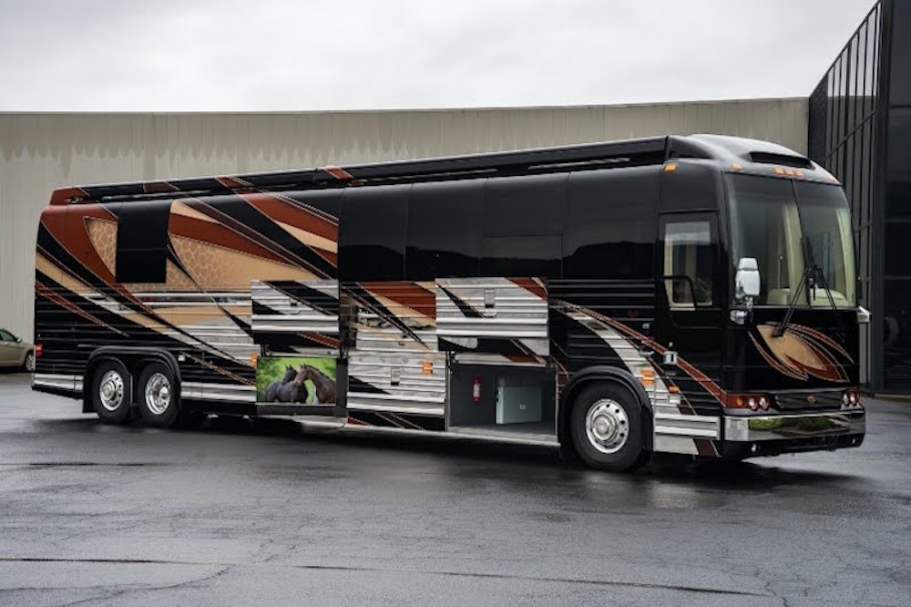 2017 Prevost Marathon X3 For Sale