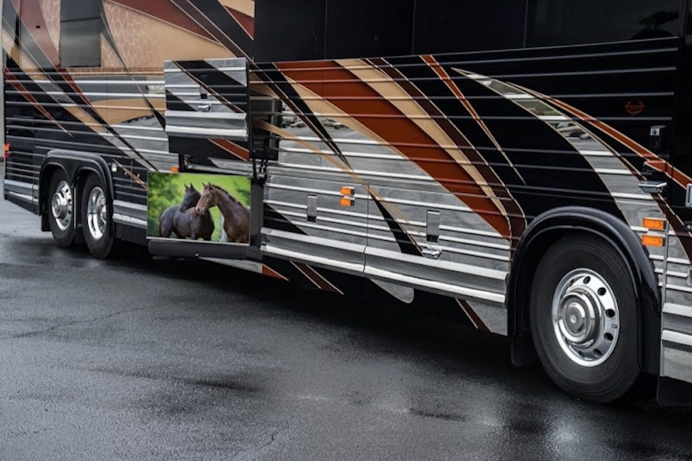 2017 Prevost Marathon X3 For Sale