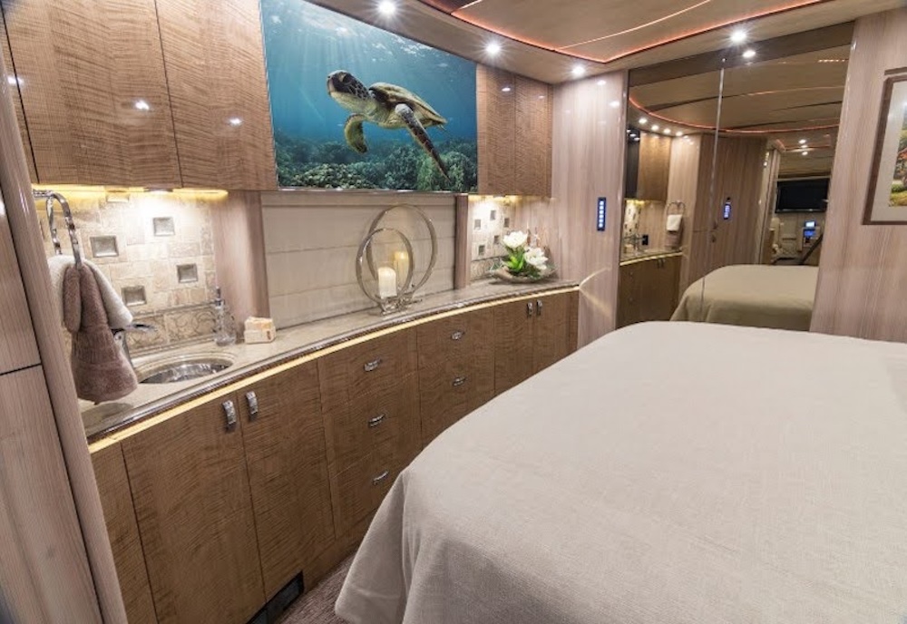 2017 Prevost Marathon X3 For Sale