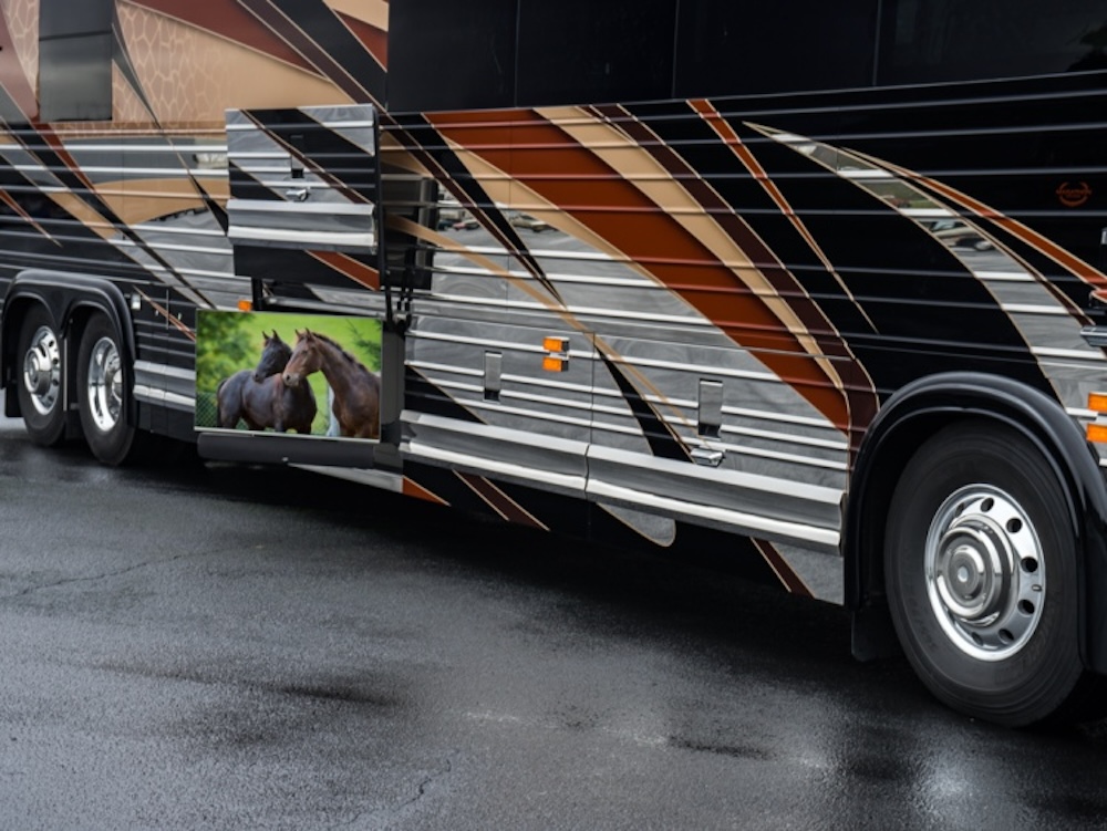 2017 Prevost Marathon X3 For Sale