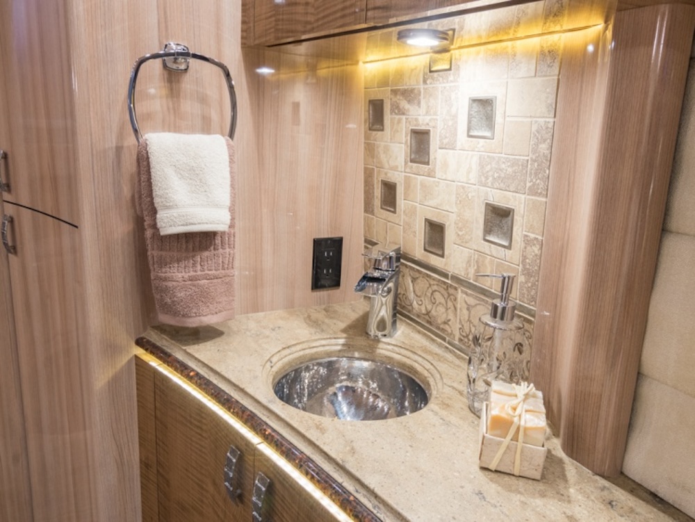 2017 Prevost Marathon X3 For Sale
