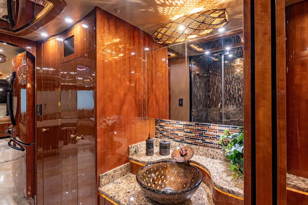 2017 Prevost Millennium H3-45 For Sale