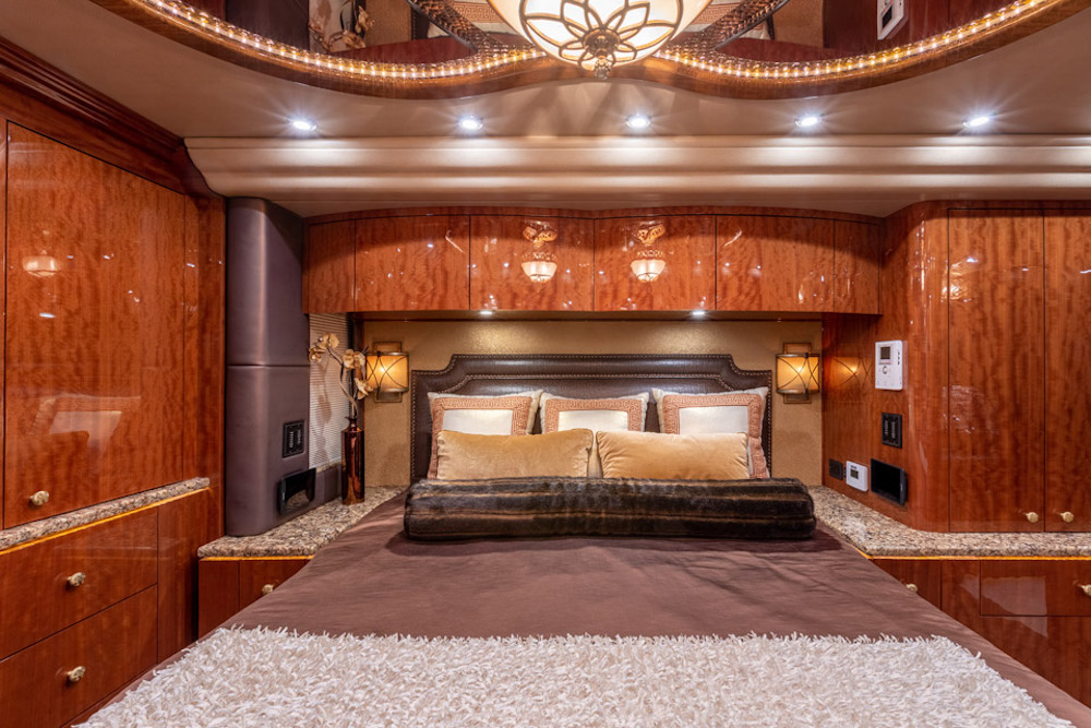 2017 Prevost Millennium H3-45 For Sale