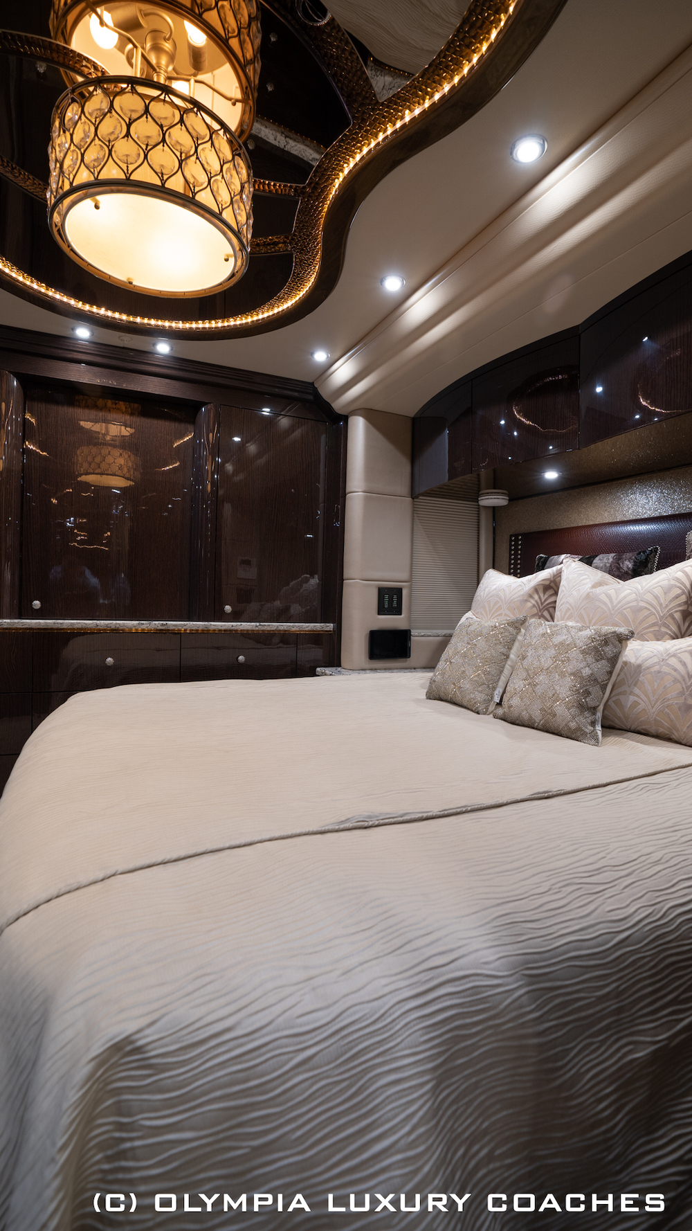 2017 Prevost Millennium H3-45 For Sale