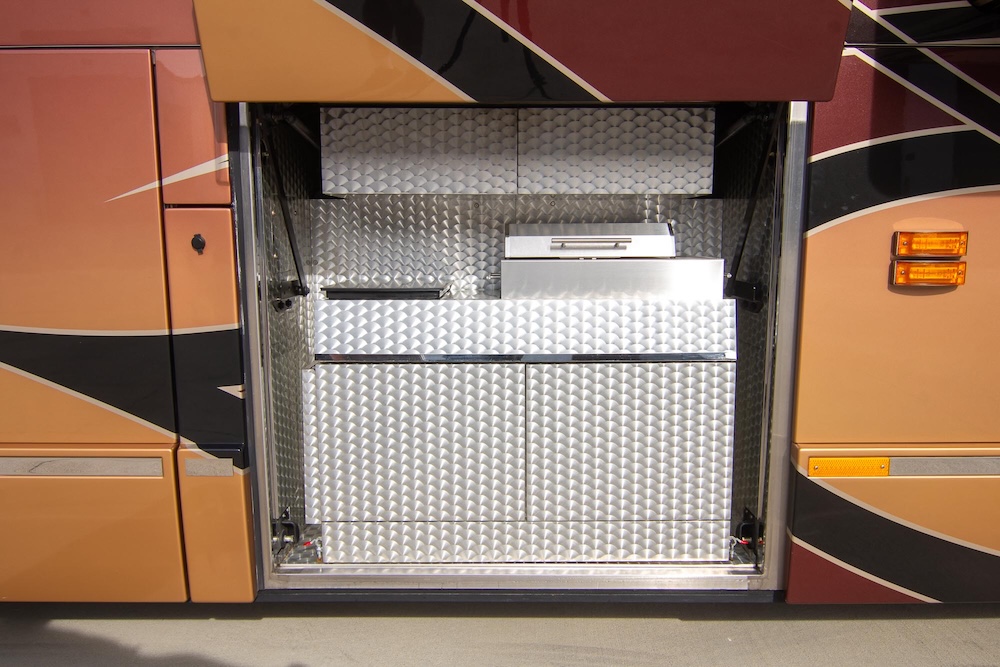 2017 Prevost Millennium H3-45 For Sale