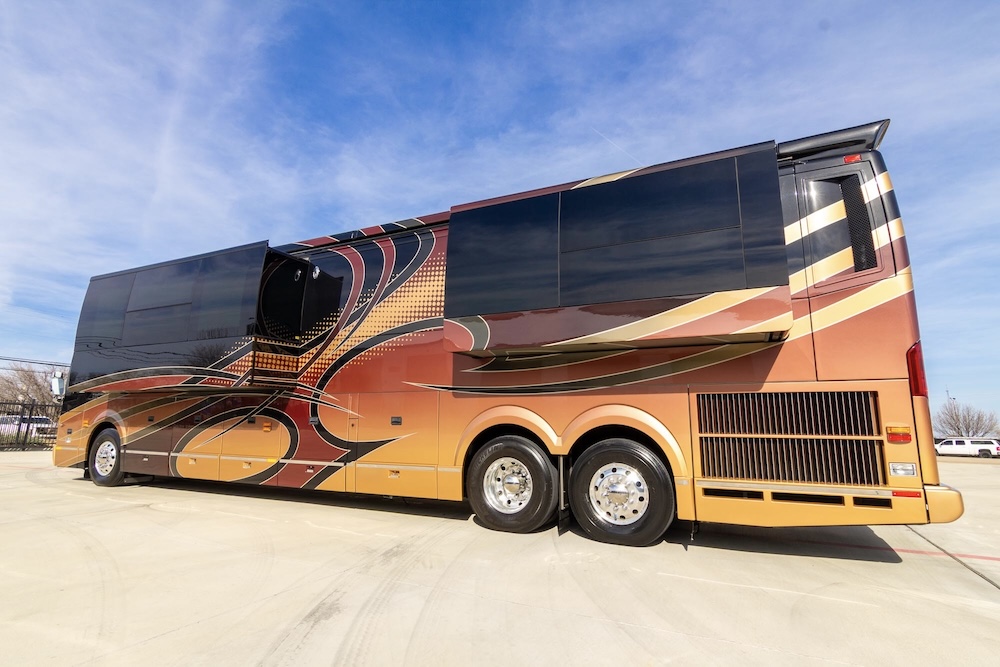 2017 Prevost Millennium H3-45 For Sale