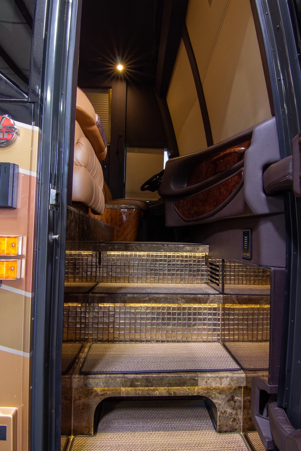 2017 Prevost Millennium  H3-45 For Sale
