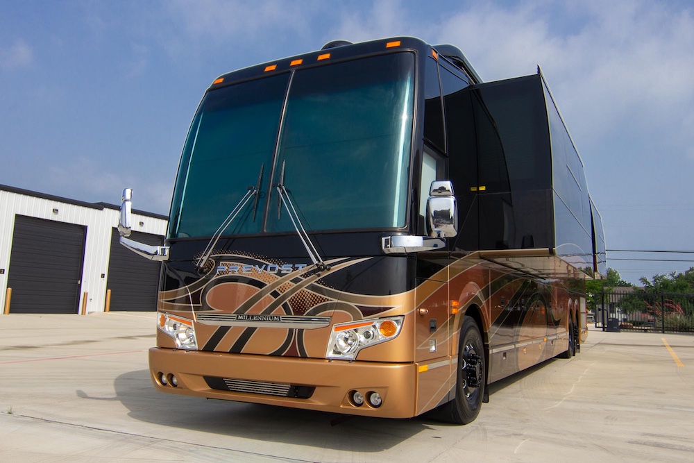 2017 Prevost Millennium  H3-45 For Sale