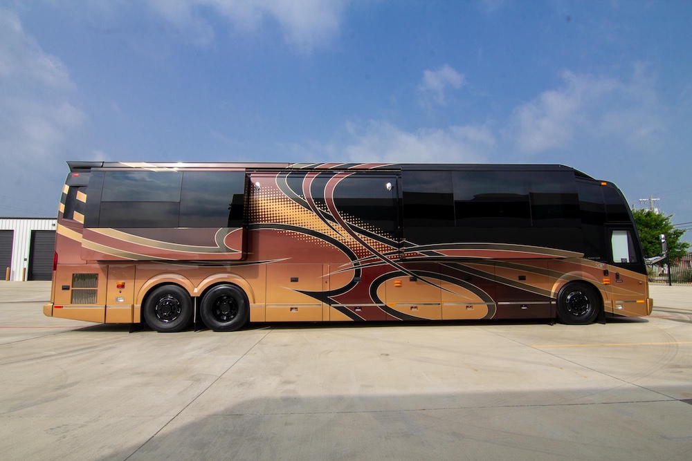2017 Prevost Millennium  H3-45 For Sale