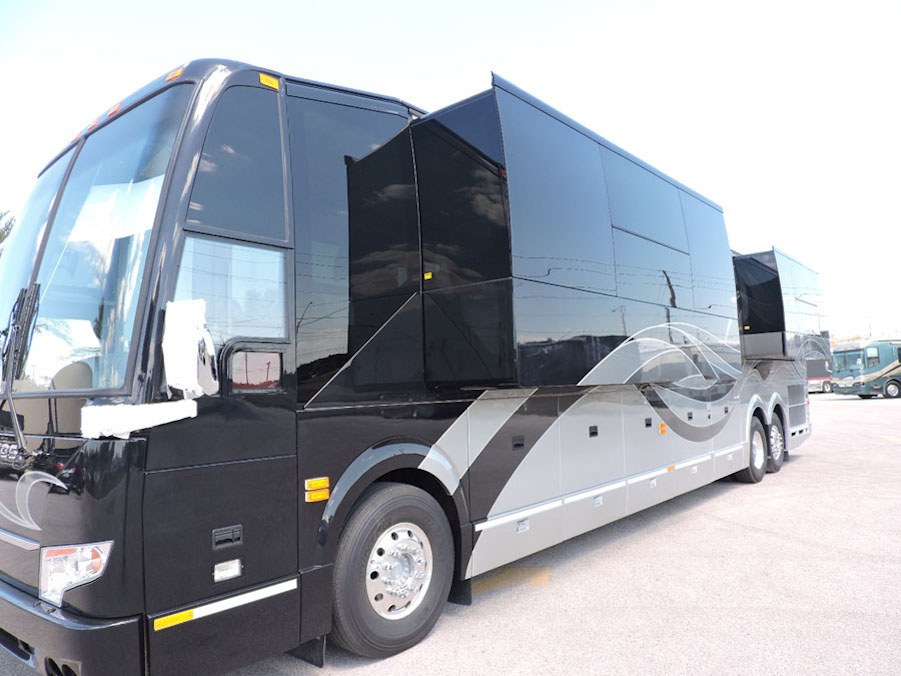 2017 Prevost Parliament H3-45 For Sale