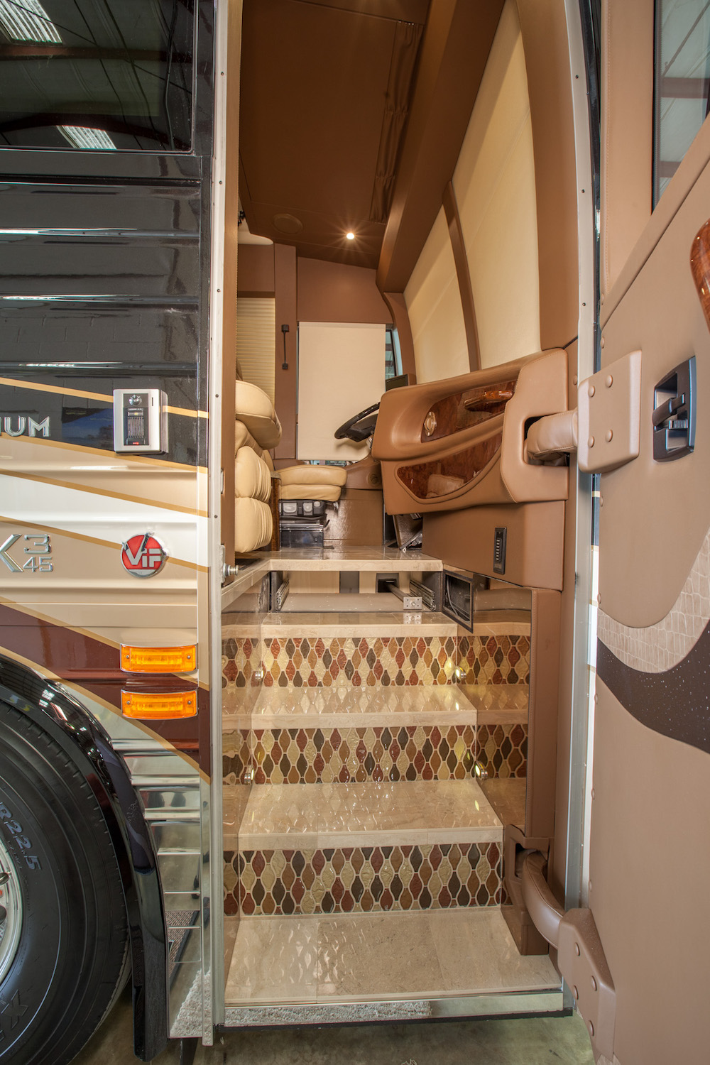 2017 Prevost Millennium X3 For Sale